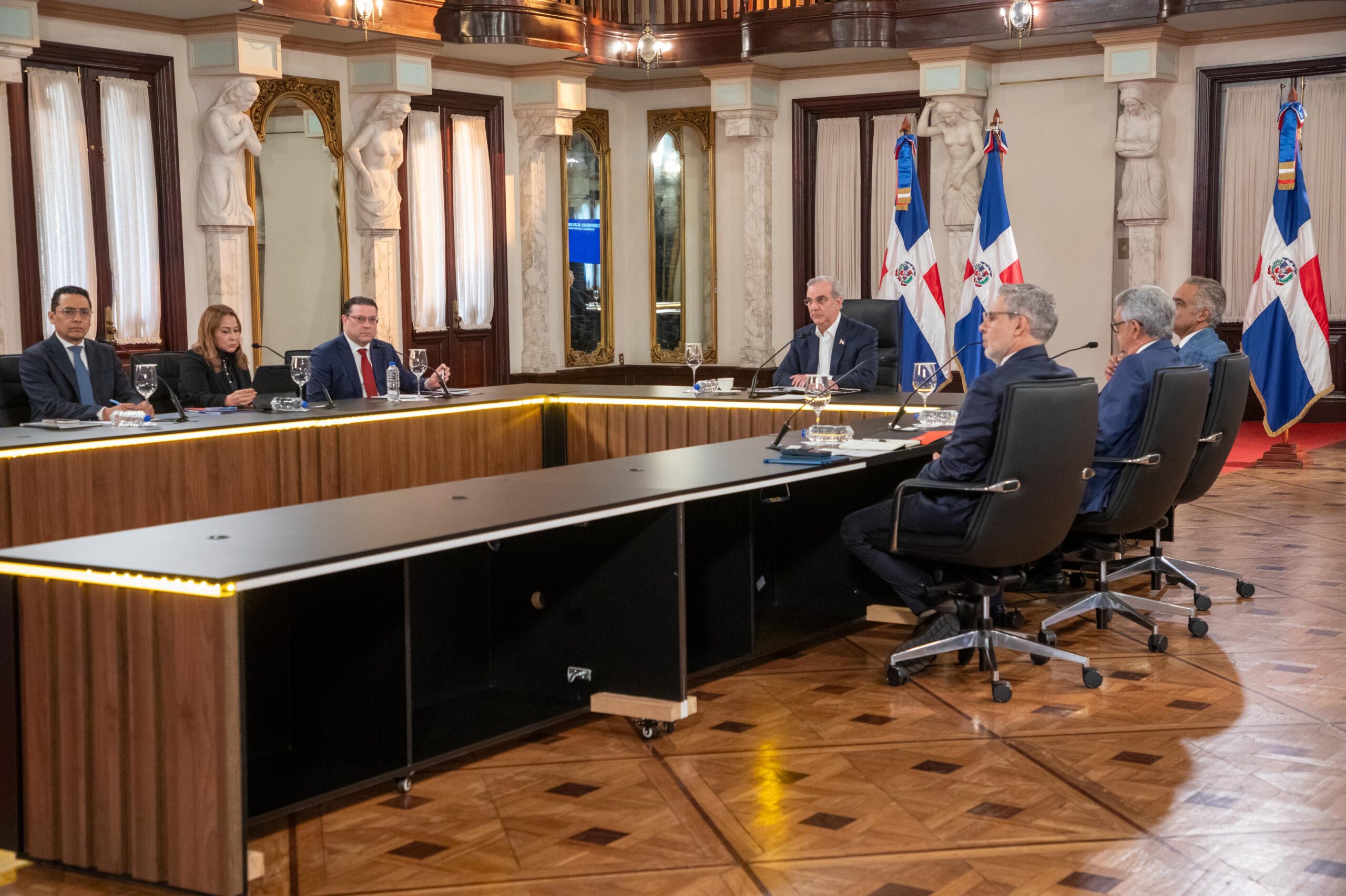 El pasajero paga RD$20 por un servicio que cuesta RD$47.50, informó el director general de Presupuesto, José Rijo Presbot.