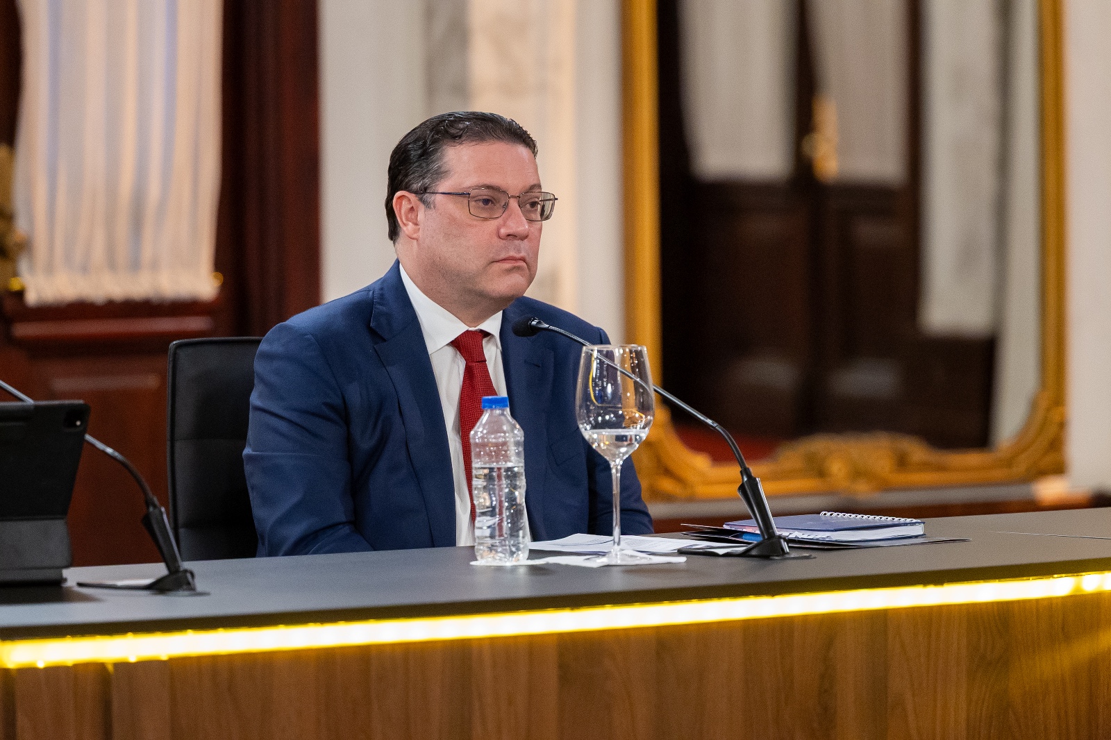 El ministro Sanz Lovatón detalló que el apoyo se concentra en el gasoil y el gas licuado, mientras la gasolina premium recibe RD$26 por galón.