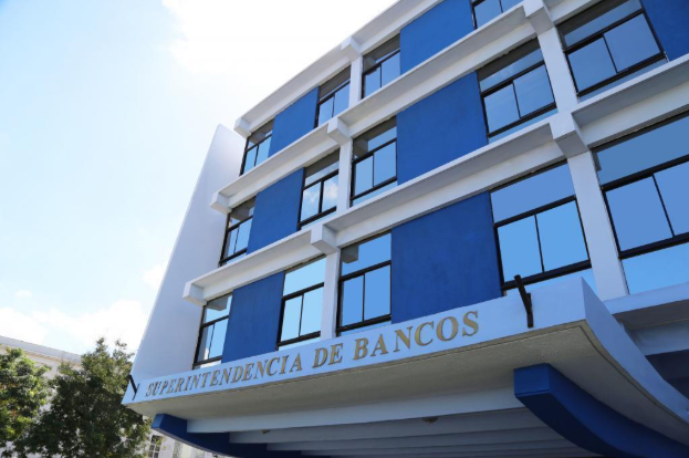 Las captaciones del sistema financiero sumaron RD$3,596,321 millones en septiembre, un 12.6 % más que hace un año, según la Superintendencia de Bancos.